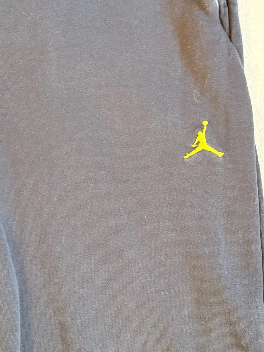 Nike Jordan PSG Sweatpants with Yellow Jumpman & Paris Script Sz L DV0621-010
